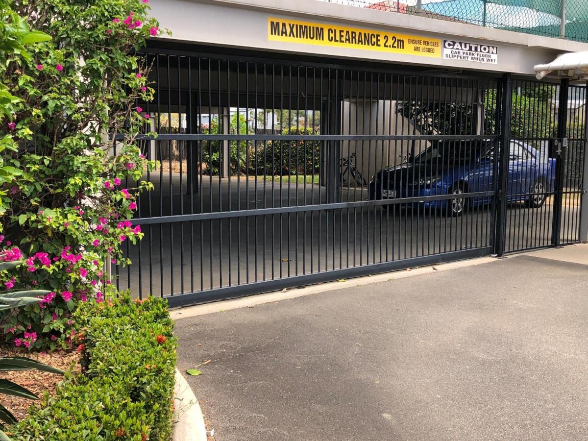 Cairns Reef Apartments & Motel Exterior foto
