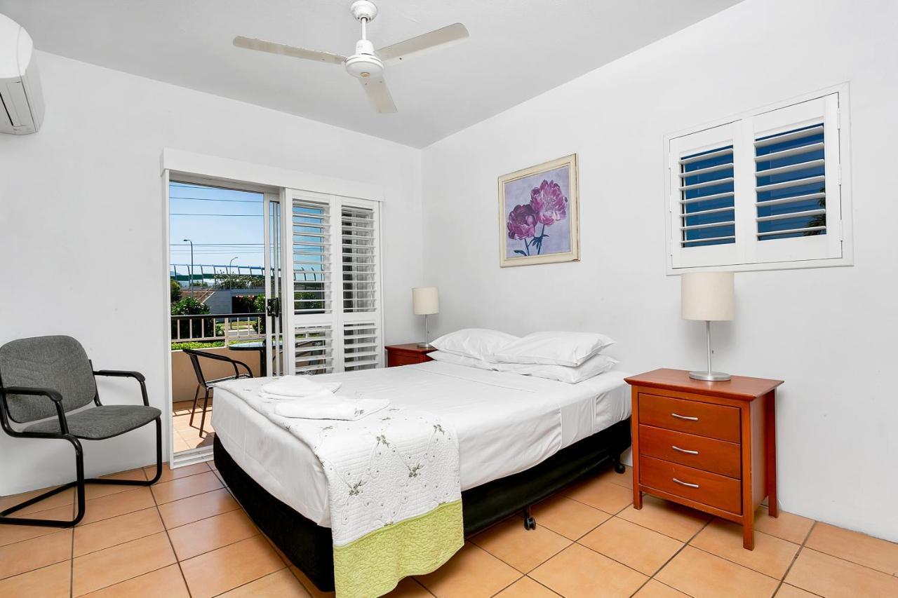 Cairns Reef Apartments & Motel Exterior foto